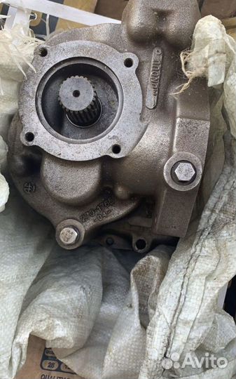 Насос трасмиссии CAT D6