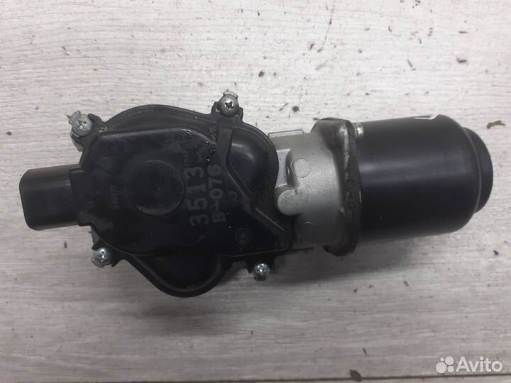 Моторчик стеклоочистителя Honda Civic 4D 8