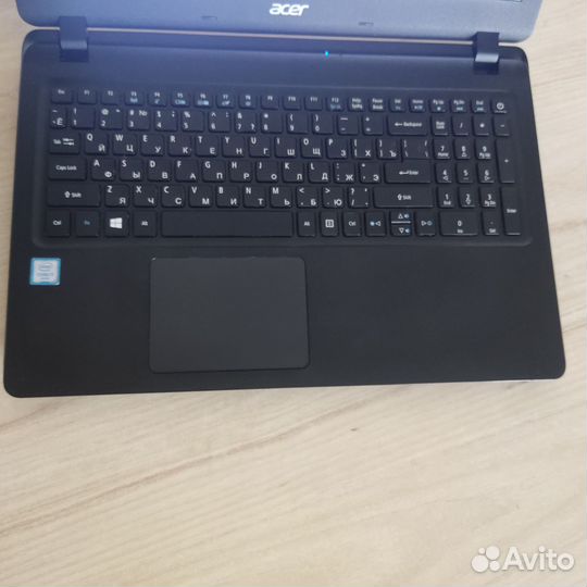 Мощный, скоростной Acer,8Gb,SSD 240Gb,i3-6006U