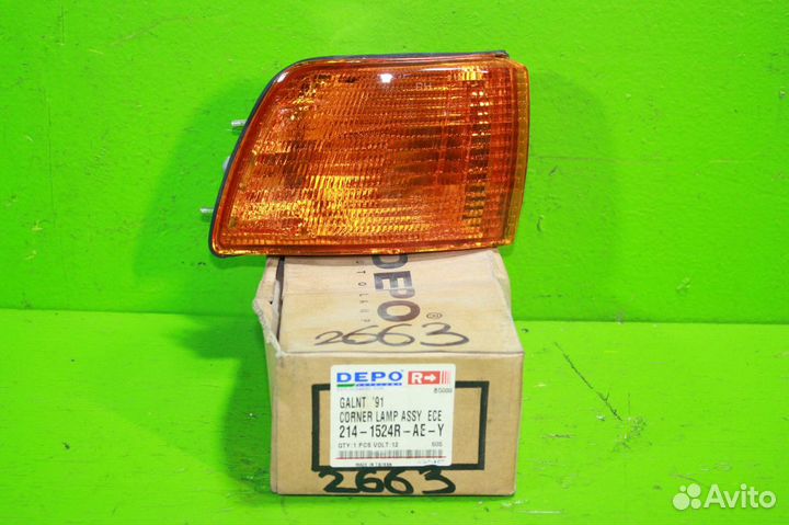 Габарит mitsubishi galant E31A передний правый