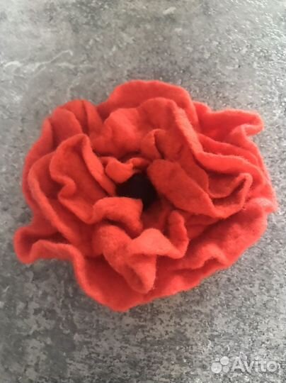 Брошь ручной работы