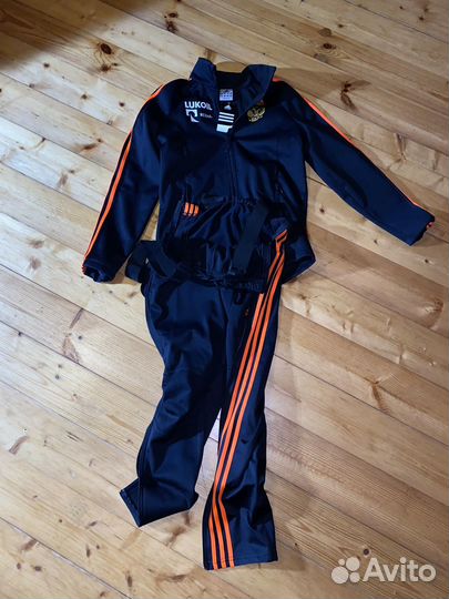 Лыжный комбинезон разминочный
