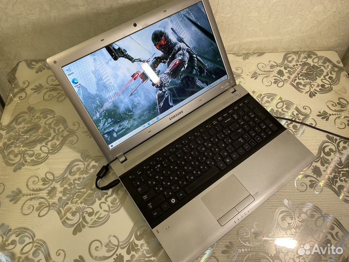 Почти как новый ноутбук Samsung
