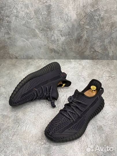 Кроссовки adidas yeezy boost 350 черные (37-45)