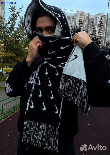 Шарф Nike Swoosh