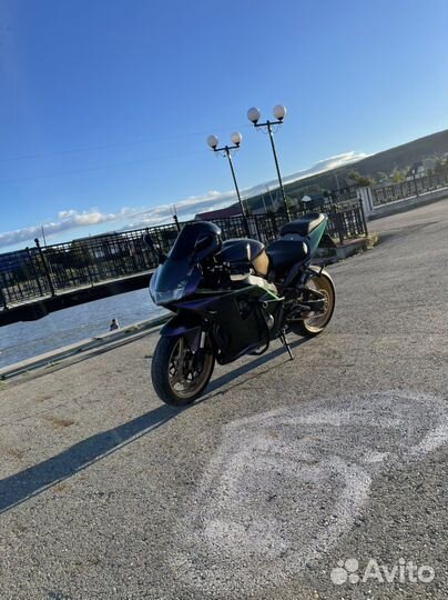 Honda CBR 954 RR Fireblade