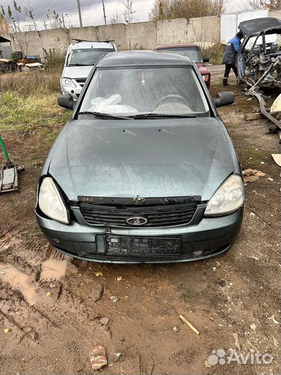 В разборе лада приора седан