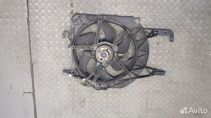 Вентилятор радиатора Renault Trafic, 2013