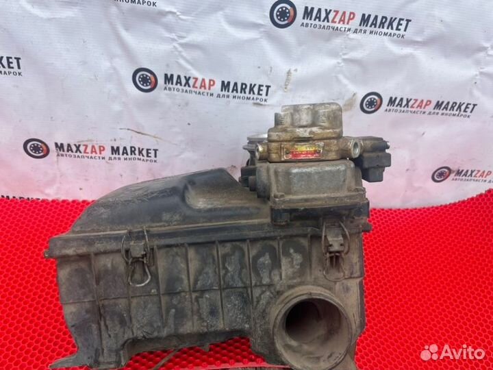 Распределитель топлива Vw Passat B3 2.0 1989