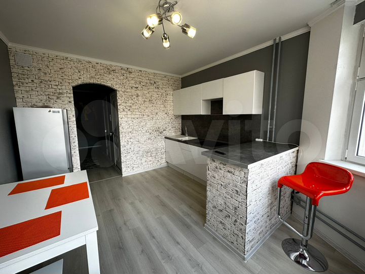 2-к. квартира, 67 м², 5/17 эт.