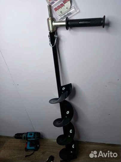 Шнек для бурения льда (шуруповерт)