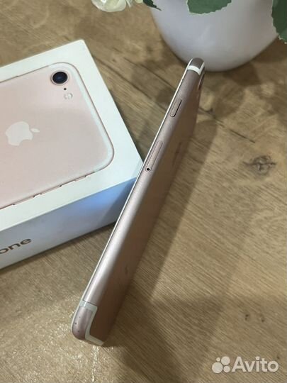 iPhone 7, 32 ГБ