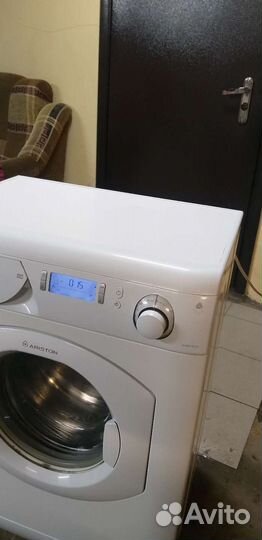 Стиральная машина Ariston Италия