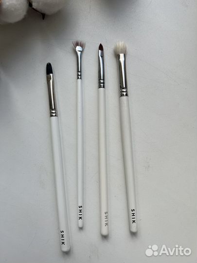 Кисть для макияжа shik