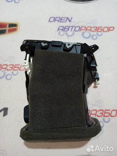 Дефлектор воздушный левый Kia Ceed JD 1.6 G4FG