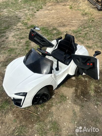 Детская машина электромобиль с пультом бу