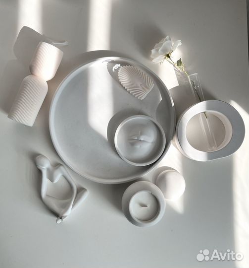 Набор с ароматическими свечами, вазой, подставкой