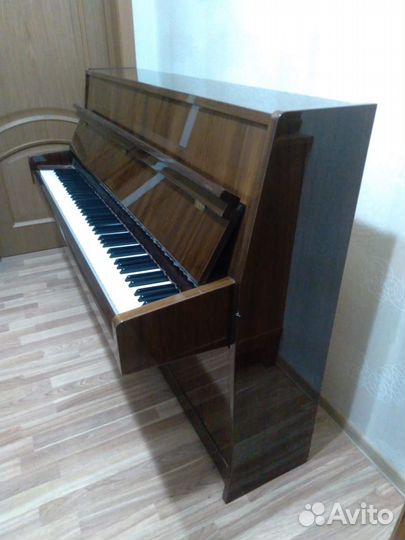 Пианино Petrof 100 Sonatina