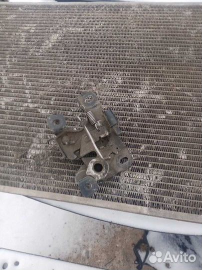 Замок капота Audi A6 C5 1997