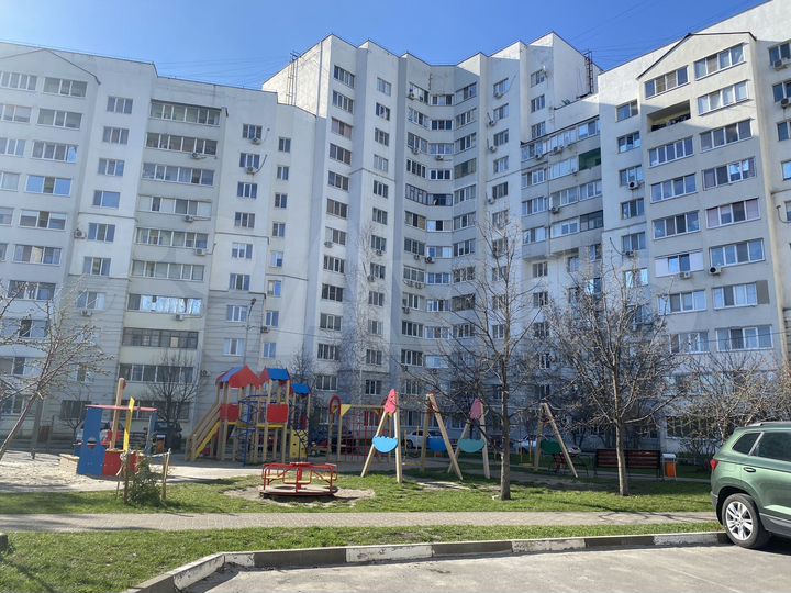 2-к. квартира, 58 м², 6/12 эт.