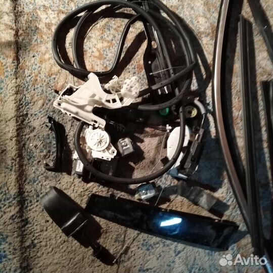 Запчасти для дверей V.touran