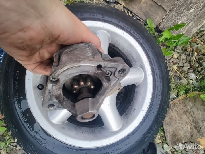 Стартер carisma 1.6