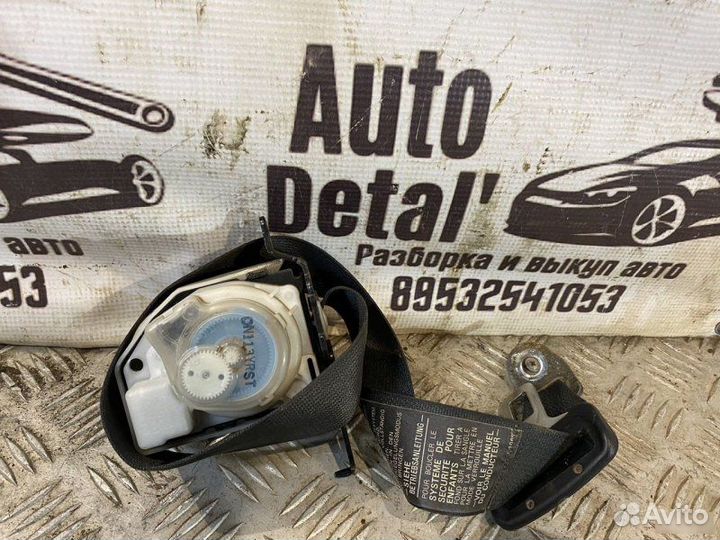 Ремень безопасности задний правый Mitsubishi