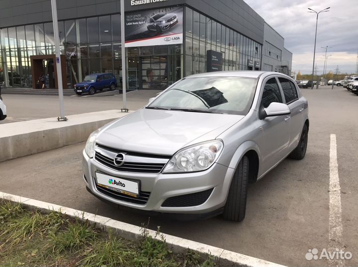 Opel Astra 1.6 МТ, 2011, 163 000 км