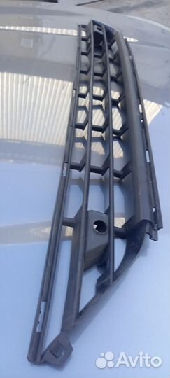 Решетка бампера volvo xc60