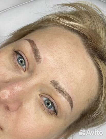 Микроблейдинг бровей