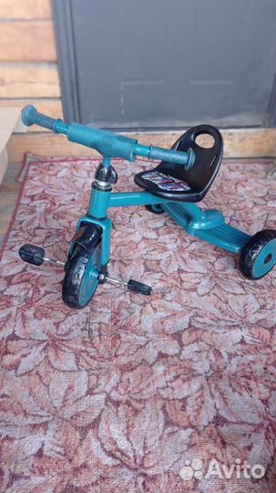 Трехколесный велосипед