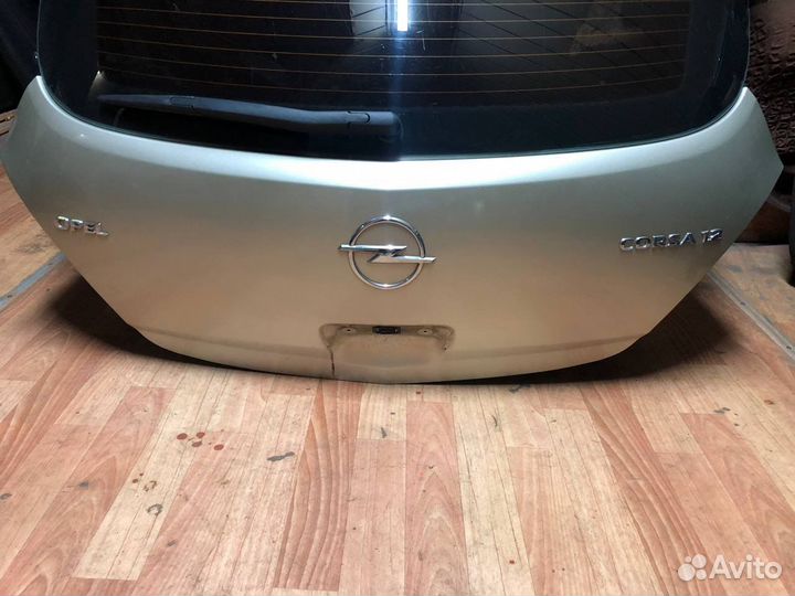Крышка багажника Opel Corsa d