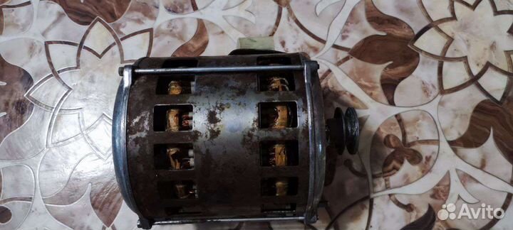 Электродвигатель от стиральной машины