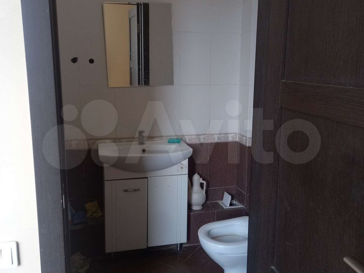 Комната 20 м² в 6-к., 2/2 эт.