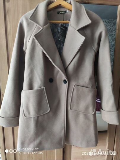 Пальто новое