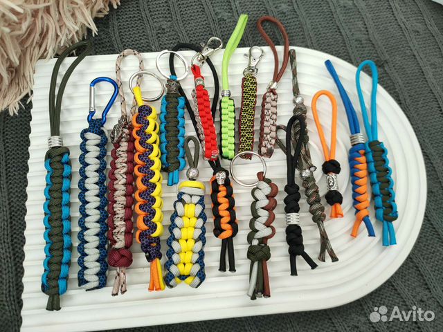Темляк, брелок, браслет из паракорда