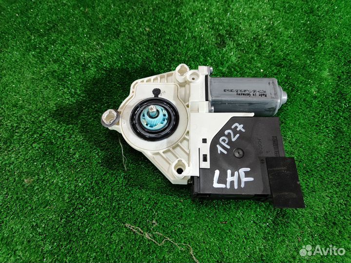 Стеклоподъемник передний левый Passat B6