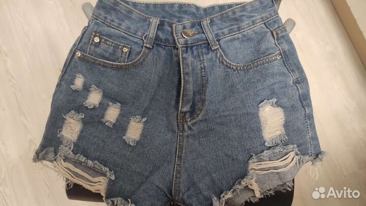 Шортики женские