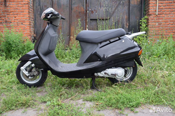 Японский скутер Honda Lead 50 без пробега по РФ