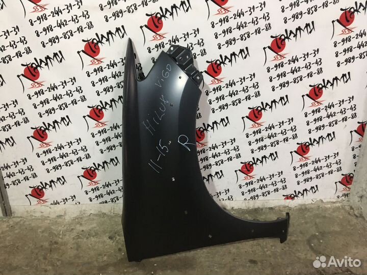 Крыло переднее правое toyota hilux vigo