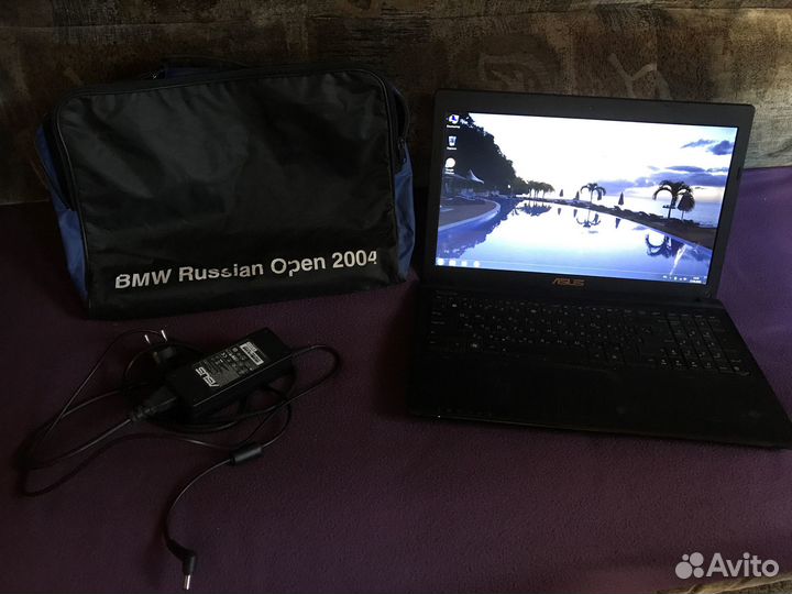 Ноутбук с сумкой