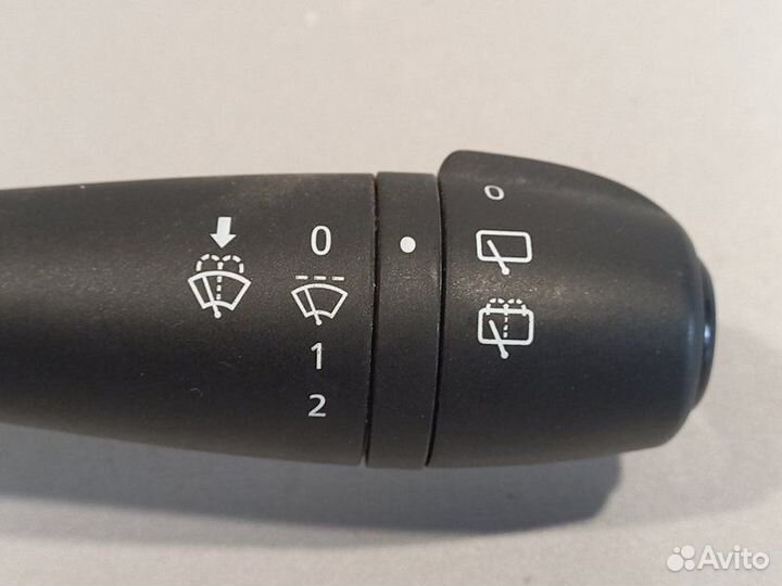 Переключатель подрулевой правый Renault Duster