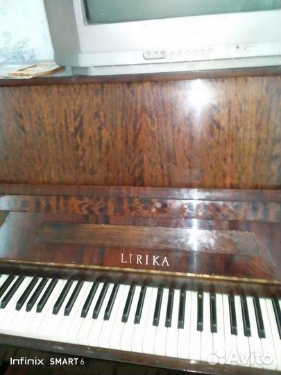Пианино Lirika