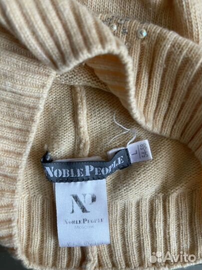 Шапка для девочки примерно 5-6 лет