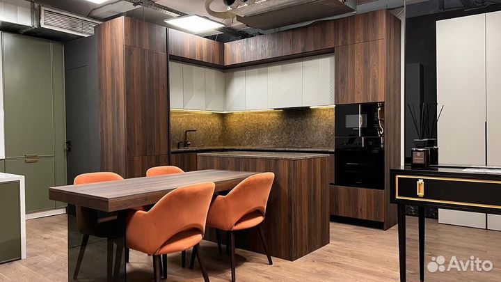 Продам готовый бизнес (мебельный салон)