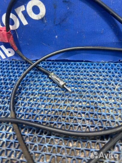 Антенна Mitsubishi Lancer Cedia седан 4G15 2002