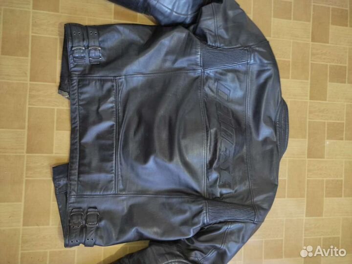 Мотокуртка dainese 48