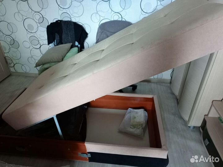 Часть от углового дивана