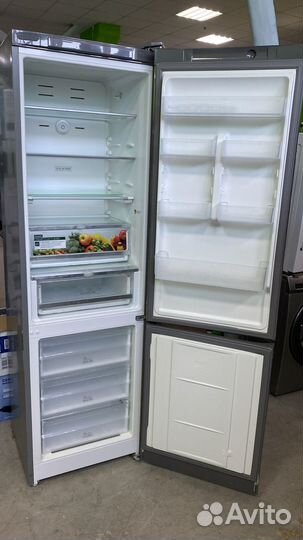 Холодильник Hotpoint-Ariston HTR 8202I MX O3