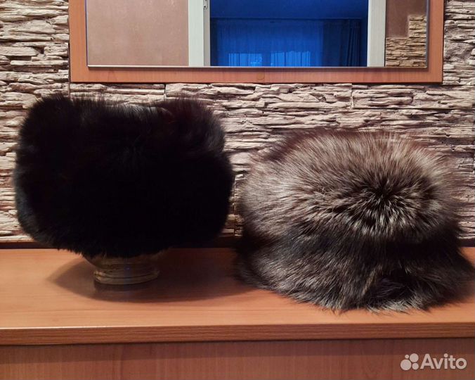 Женские меховые шапки